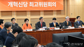 [포토] 개혁신당 이낙연 공동대표, 최고위 발언