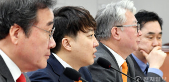[포토] 발언하는 이준석 공동대표