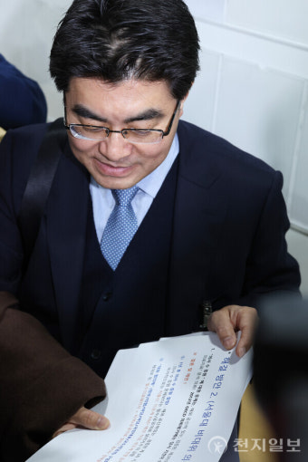 [포토] 입장문 설명하는 방재승 비대위원장