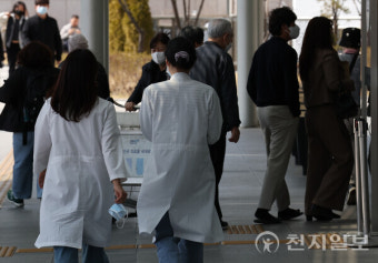 [포토] 한 달째 이어지는 전공의 집단행동