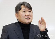 [포토] 입장 밝히는 김창수 전국의과대학교수협의회장