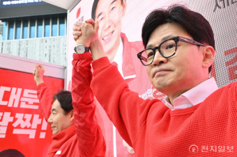 [포토] 이용호 후보와 지지 호소하는 한동훈 위원장