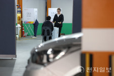 [포토] 주차장에 마련된 투표소