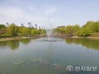 [포토] 대전 한밭수목원, 연못 주변 풍경
