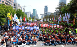 [포토] 한국노총 노동 3권 보장하라