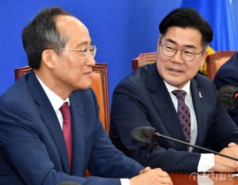 [포토] 추경호 바라보는 박찬대