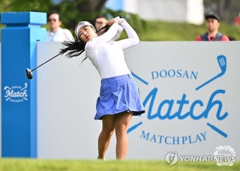 박현경, 두산 매치플레이 우승… '절친 라이벌' 이예원은 준우승