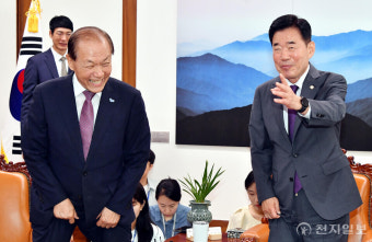 [포토] 김진표 의장 예방한 황우여 비대위원장