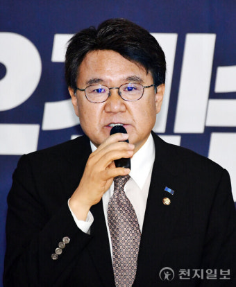 [포토] 발언하는 황운하 원내대표