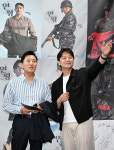 [동정] 오세훈 시장, 연평도 포격전 다룬 연극 연평 관람