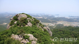 고흥 숨겨진 보석 팔영산 스릴 넘치는 산행