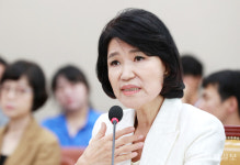 [포토] 의원질의 답변하는 이진숙