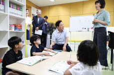 박완수 도지사, 폭염 속 아동복지시설·이동노동자 쉼터 방문