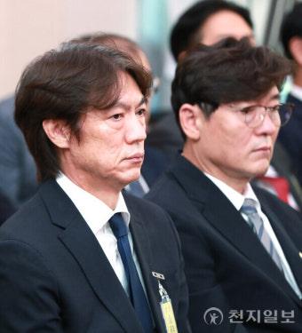 [포토] 대한축구협회 현안질의 참석한 홍명보-이임생
