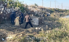 충남북부상공회의소, 성환천서 1사 1하천 정화활동 전개