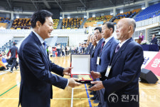헌신에 존경을… 제28회 노인의 날 기념식