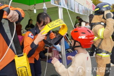 여수소방서 학동119안전센터, 올바른 완강기 사용법 홍보