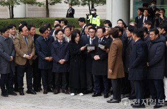[포토] 이재명 '위증교사 혐의 1심 무죄'
