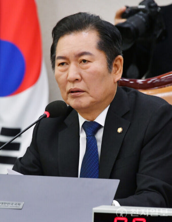 [포토] 발언하는 정청래 법사위원장