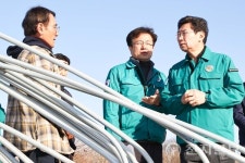 이상일 용인시장, 포곡·모현 폭설 피해 농장 6곳 점검