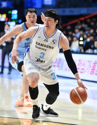 [농구] 삼성, 소노 꺾고 꼴찌 탈출… 이정현 20점 폭발