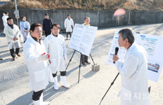 박완수 도지사, 김해 방역소 방문해 AI 차단방역 점검