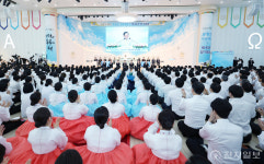 [포토] 신천지 이만희 총회장, 유월절 기념예배 말씀 선포