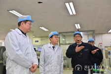 충남도, 미래차 기술·통상 환경 발맞춰 산업 지원 강화
