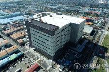 쿠팡, 김해에 AI 기반 물류센터 구축… 1450명 신규 일자리 창출