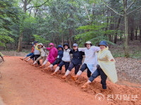 영광군 물무산 행복숲 맨발황톳길 개장