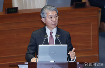 [포토] 질의 답변하는 김홍균 차관