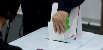 [1분컷] 21대 대선 사전투표 첫날, 투표율 19.58%로 '역대 최고' 기록
