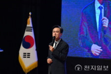 카이넥스엠충남지사 | 김태흠 충남지사, 부여 방문… 대한민국 대표 '스마트팜 도시' 만든다