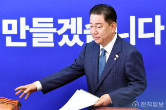 [포토] 최고위 참석하는 김병기 직무대행