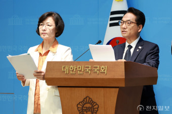 [포토] 내란특검 기자회견하는 박선원 의원