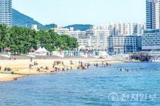 전남 해수욕장 54곳 순차 개장… 남해안 여름 본격 개막