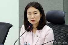 [포토] 개회사하는 김소희