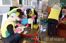 신천지자원봉사단 천안지부, 폭염 속 풍세면 제조업체 수해복구 지원