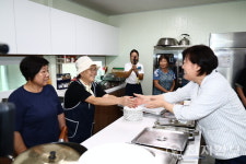 송미령 농식품부 장관, 여주시 구양리 마을태양광 발전소 방문