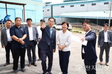 송미령 농식품부 장관, 여주시 구양리 마을태양광 발전소 방문