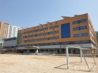 [경기 디지털 선도학교⑨] 의정부 훈민초등학교, 신생초교… 자체 개발 프로그램  해냄 교육으로 미래 열다