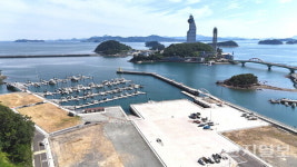 진해명동 마리나, 기능시설 공모