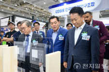 이재준 수원시장 기업 도약하는 발판 마련할 것