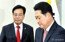 [포토] 최고위 참석하는 장동혁