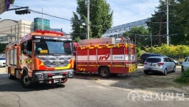 [포토] 의정부 호원동 유치원 화재 신고로 소방차 출동