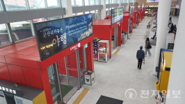 [2025추석-전북] 한낮 터미널의 정적 대목 잃은 시장… 달라진 명절 풍경