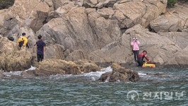 태안해경, 꾸지나무골 해변 갯바위 고립자 3명 구조