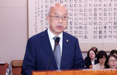 [포토] 업무보고하는 조원철 법제처장