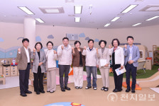여수시의회 환경복지위, 육아종합지원센터에서 현장 활동