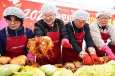대전시 2025 한민전통시장 김장문화제 개최… 이웃들에 전달
